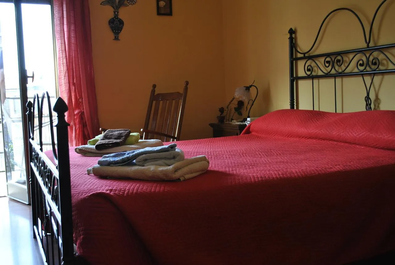 Movida Inn B&B CTA 2*,