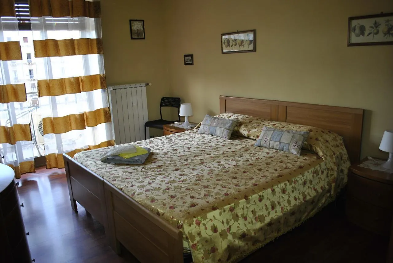 Movida Inn B&B CTA 2*,