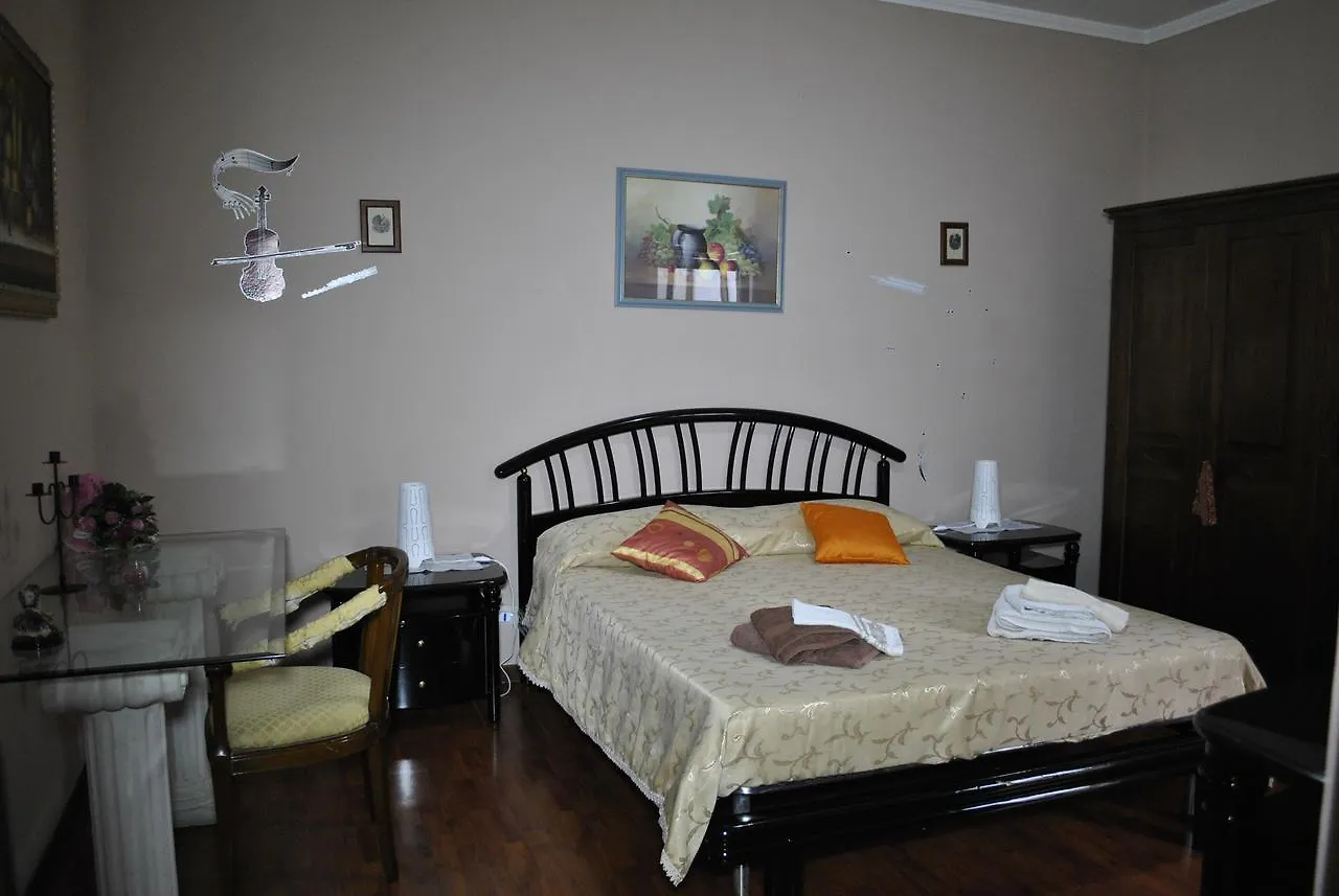 Movida Inn B&B CTA 2*,
